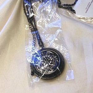 Noblesse Collection Necklace Locket